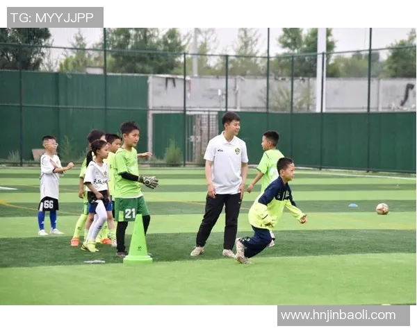 如何为孩子选择合适的足球装备与训练方式提升儿童足球水平