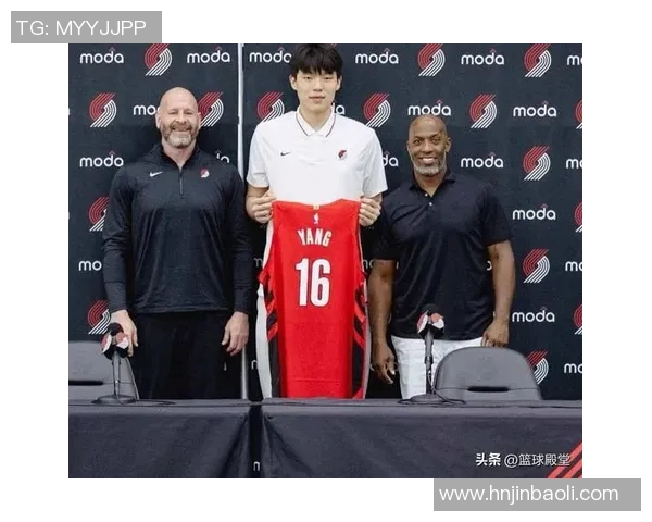 杨瀚森在洛杉矶训练与球哥同场竞技展现实力与潜力